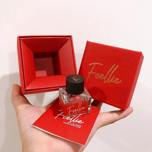review-nuoc-hoa-vung-kin-foellie-mau-do-foellie-eau-de-bebe-1